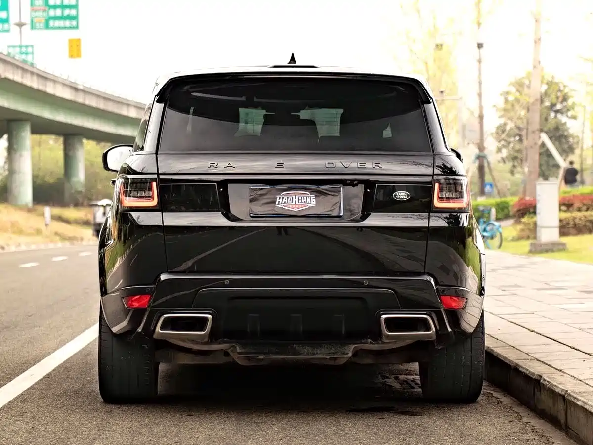 Land Rover Range Rover Sport 2019 3.0 SC V6 Special Edition фото 3