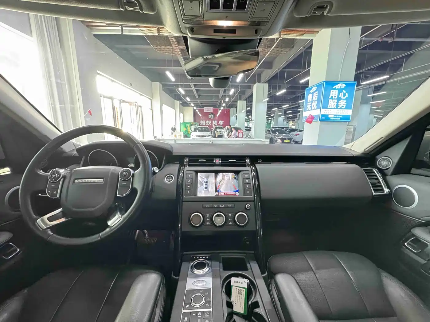 Land Rover Discovery 2017 3.0 SC V6 S фото 12