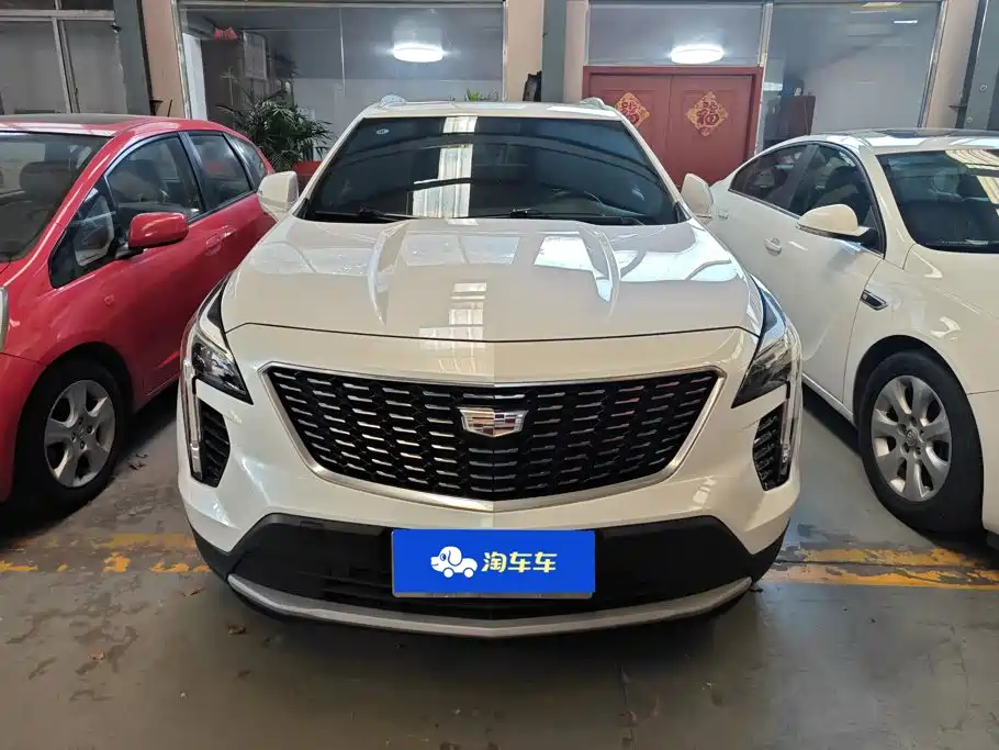 Cadillac XT4 2019 2018 28T FWD Leading Edition