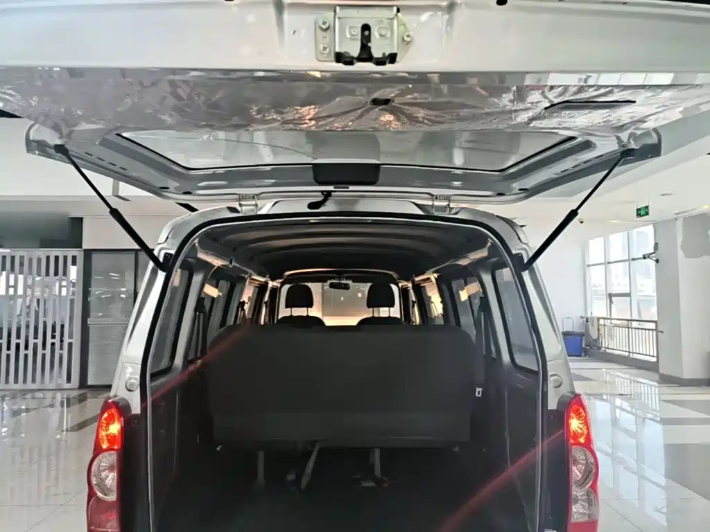 Фото 19 - Wuling Motors Wuling Rongguang