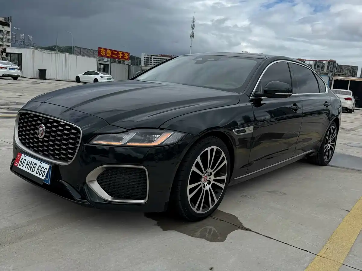 Jaguar XFL 2025 2025 2.0T P250 FWD Luxury Edition