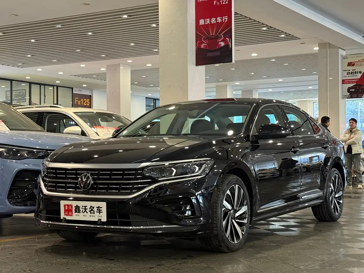 Volkswagen Passat 2025 Outstanding 380TSI Dragon Glory Edition