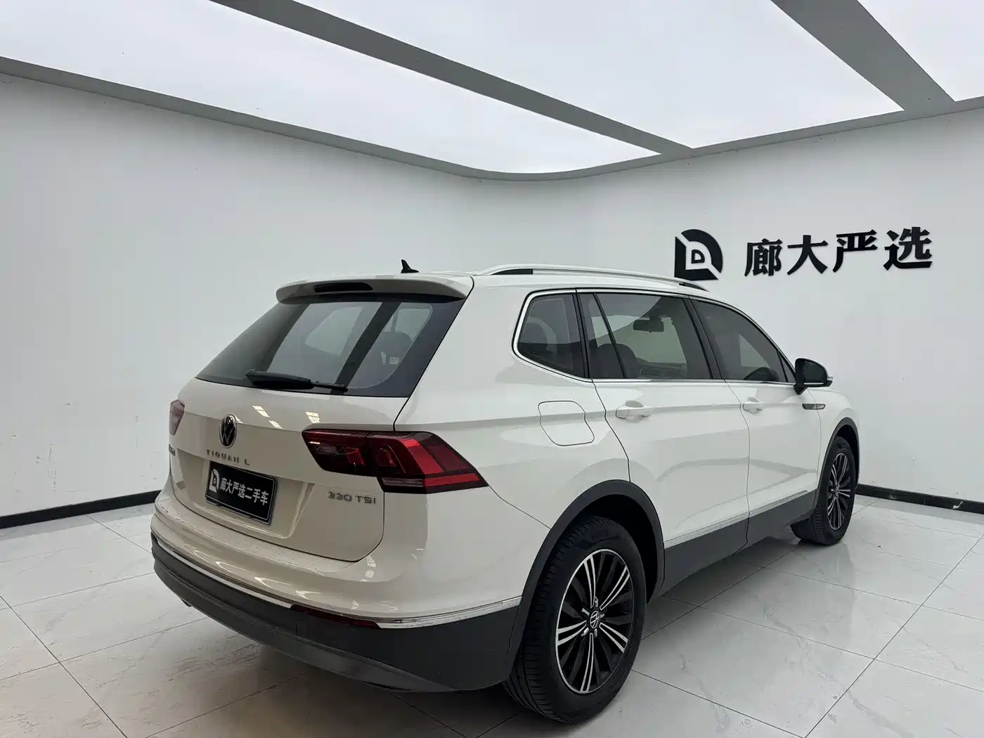 Volkswagen Tiguan L 2021 330TSI Automatic 2WD Smart фото 15