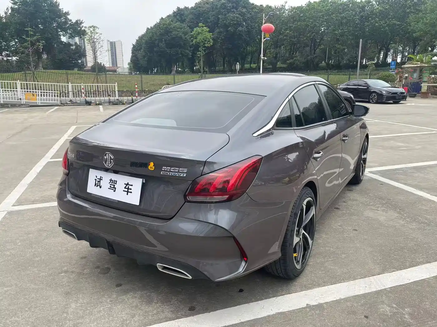 MG MG5