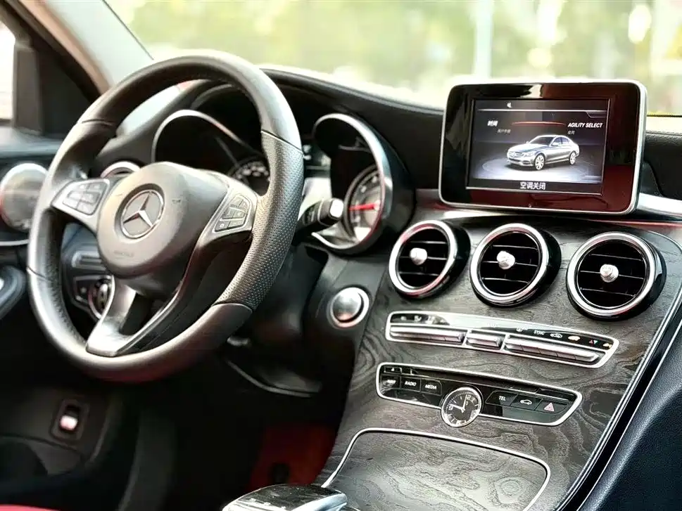 Mercedes-Benz C-Class 2015 Facelift C 180 L Sport фото 5