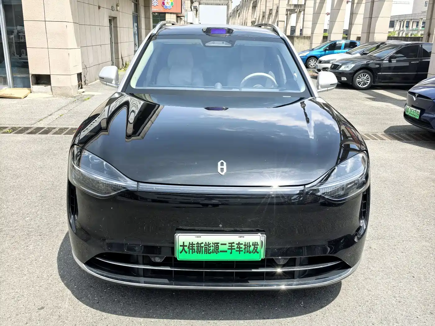 AITO Wenjie AITO M9 2024 Extended Range Ultra 42kWh 6-Seater фото 2