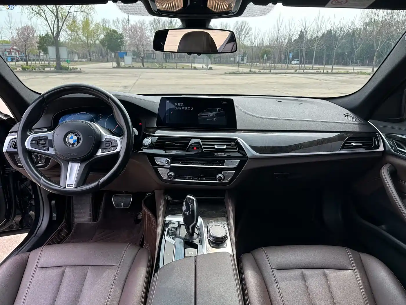 BMW 5 Series 2019 525Li M Sport Package фото 9