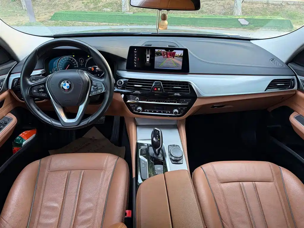 BMW 6 Series GT 2018 630i Luxury Design Package фото 9