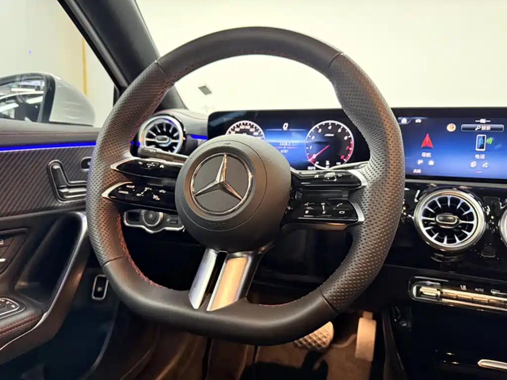 Mercedes-Benz A-Class 2025 2024 Facelift A 200 L Fashion