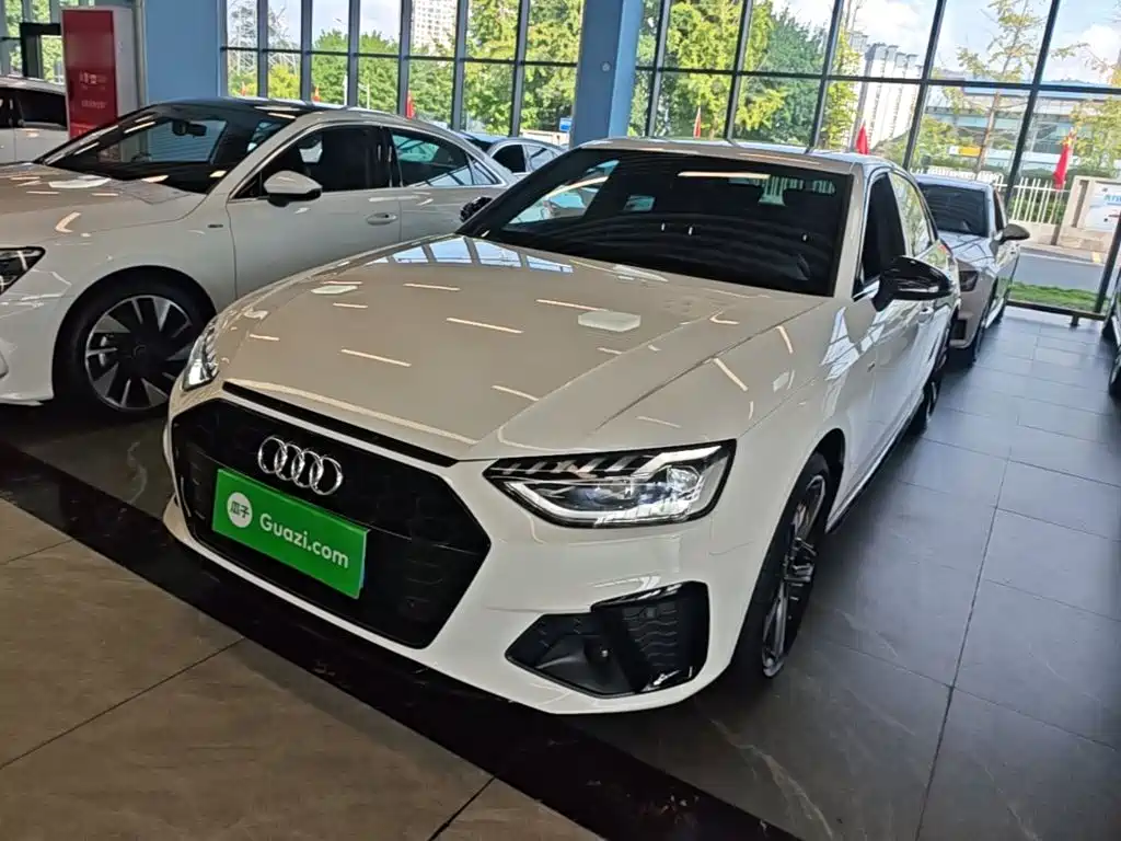 Audi A4L 2025 2025 2 Million Celebration Edition 40 TFSI Luxury Dynamic
