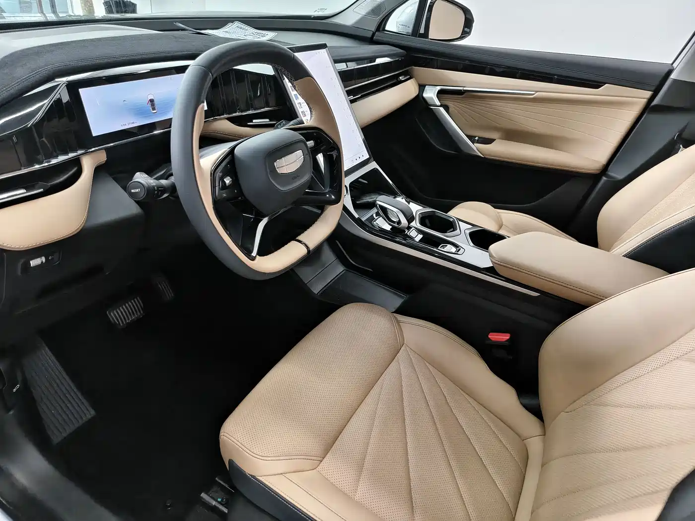 GEELY AUTOMOBILE BOYUE L