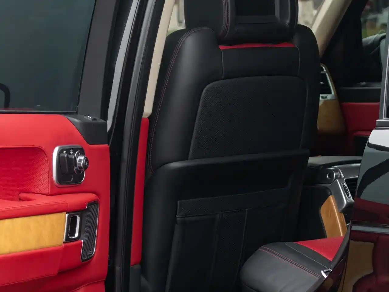 Land Rover Range Rover 2011 5.0 SC V8 Ultimate Edition фото 16