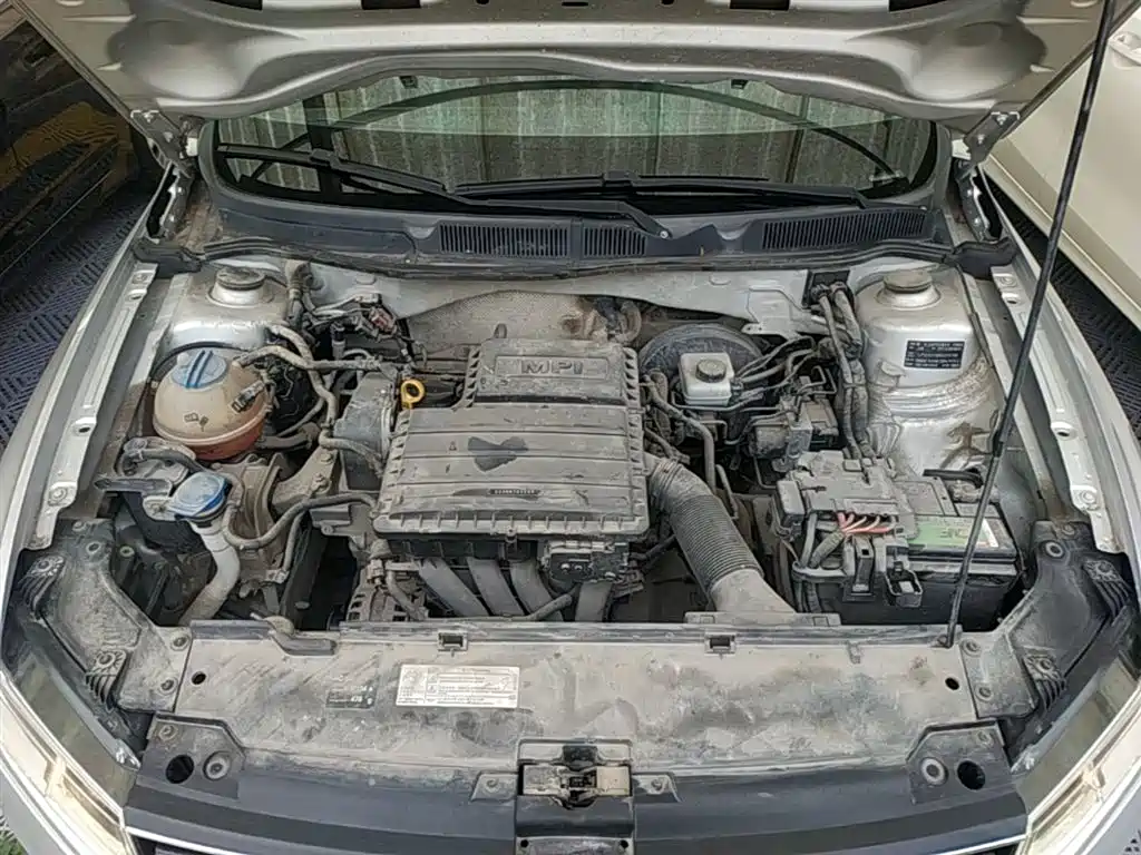 Volkswagen Bora 2016 Model 1.6L Manual Fashion фото 20