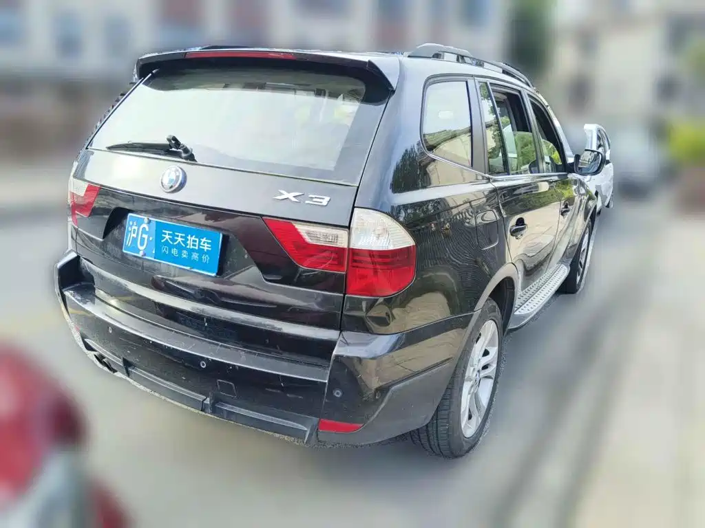Photo 2 - BMW X3 (Import)