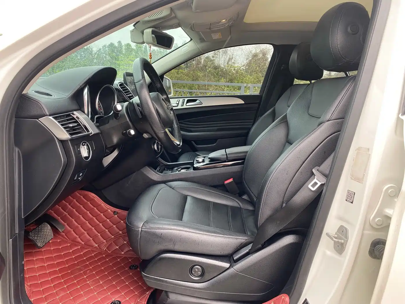 Mercedes-Benz GLE Coupe 2015 GLE 320 4MATIC Coupe SUV фото 14
