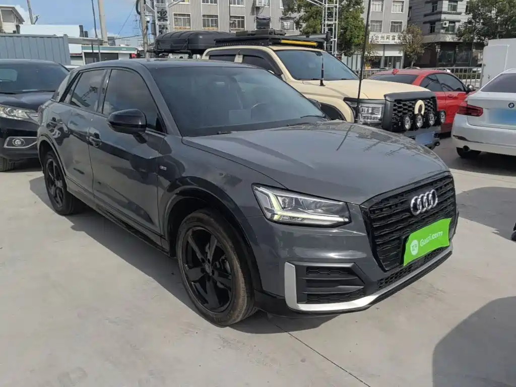 Audi Q2L 2019 2018 35 TFSI Launch Exclusive Edition China VI