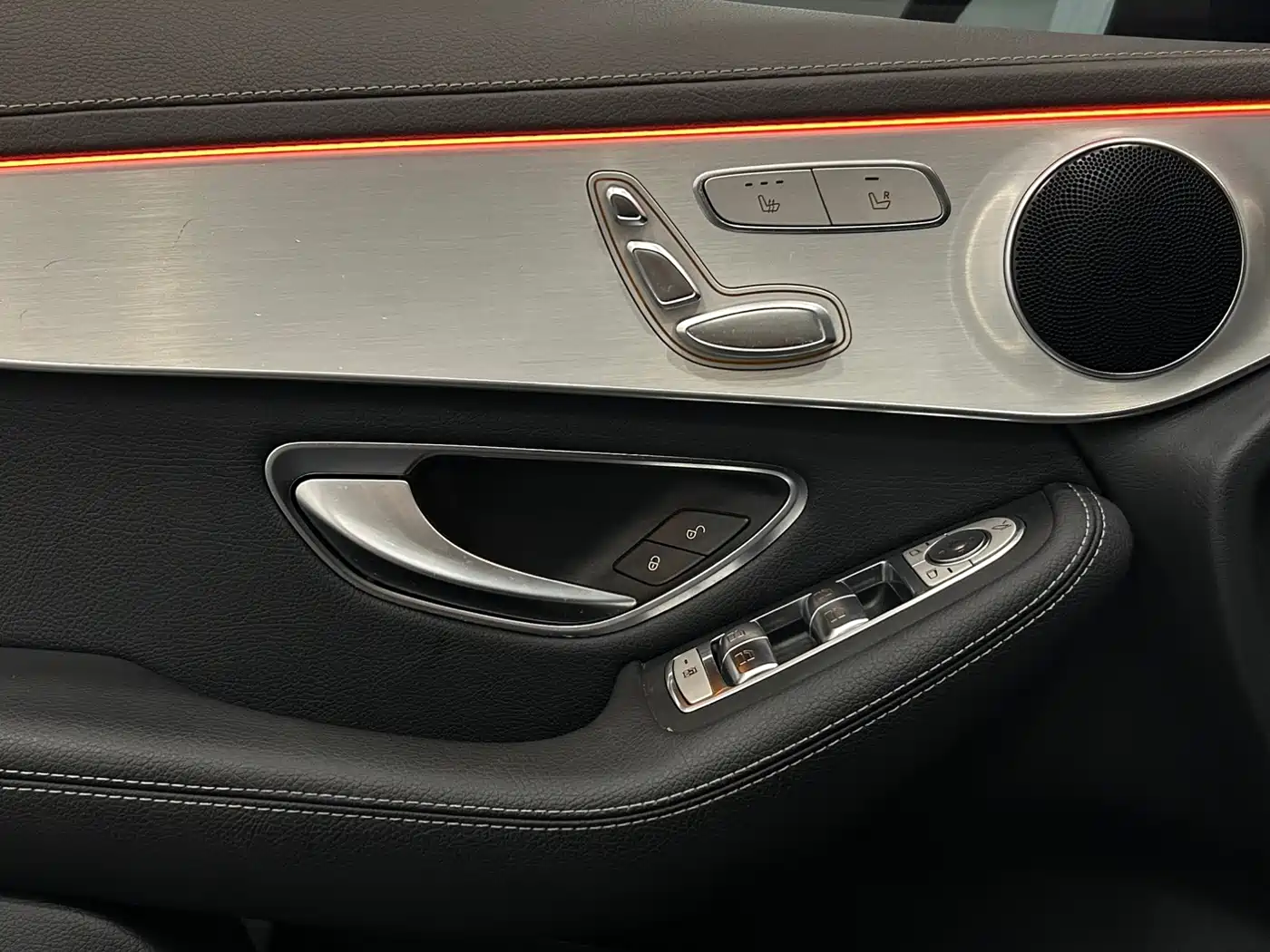 Mercedes-Benz GLC 2020 Facelift GLC 260 L 4MATIC Dynamic фото 20