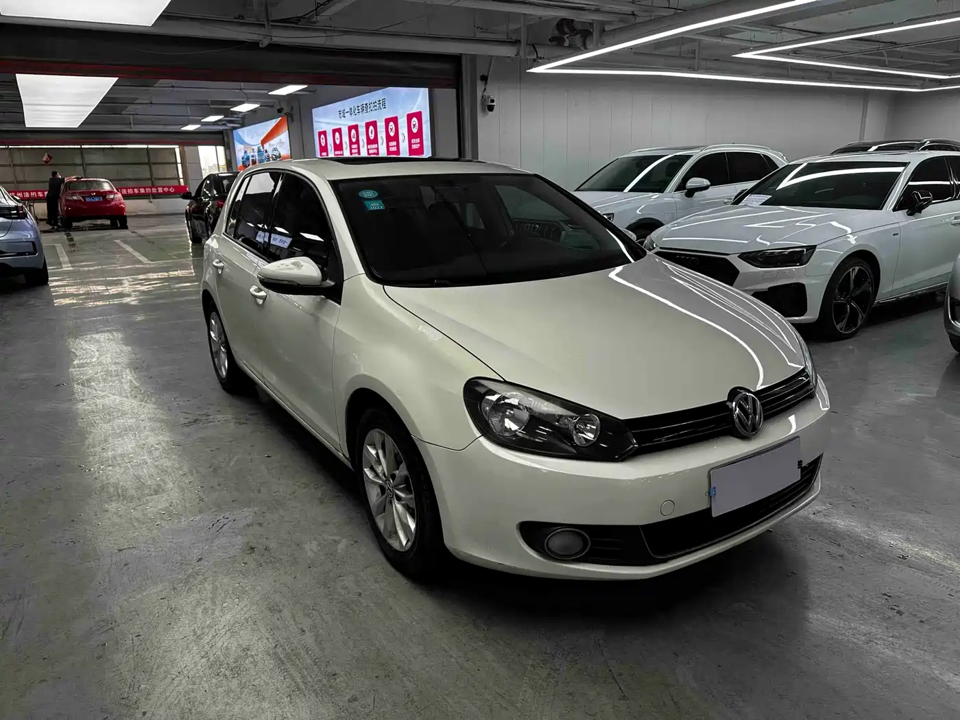 Volkswagen Golf 2012 1.4TSI Automatic Comfort фото 3