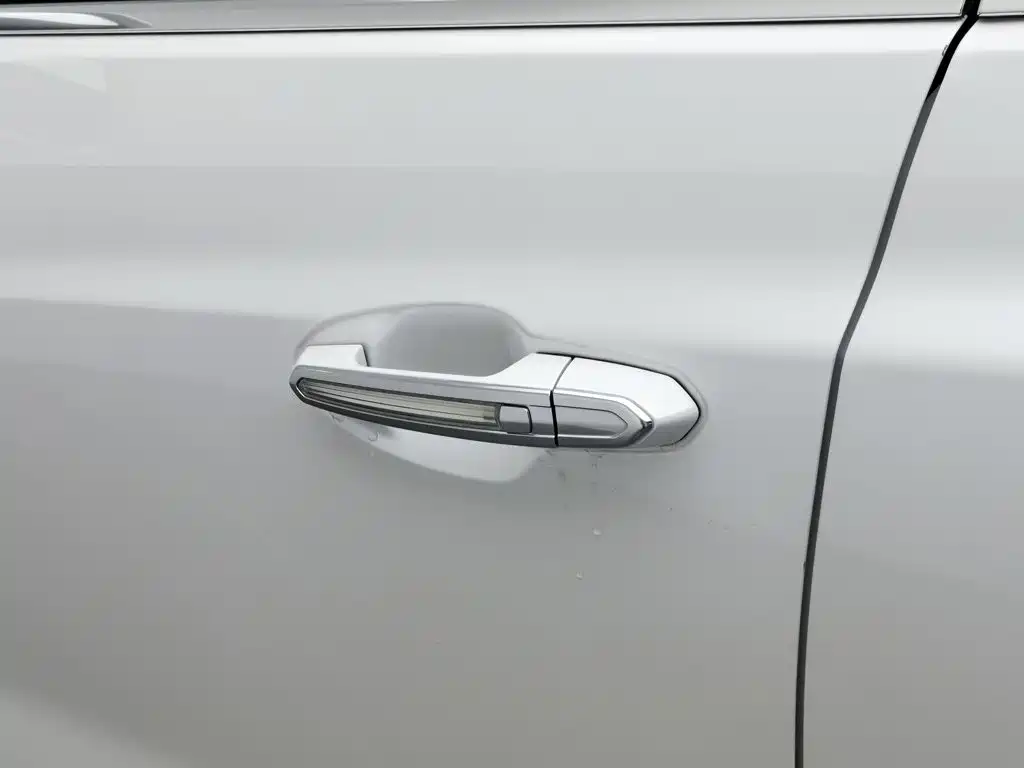 صورة 18 - Cadillac XT5