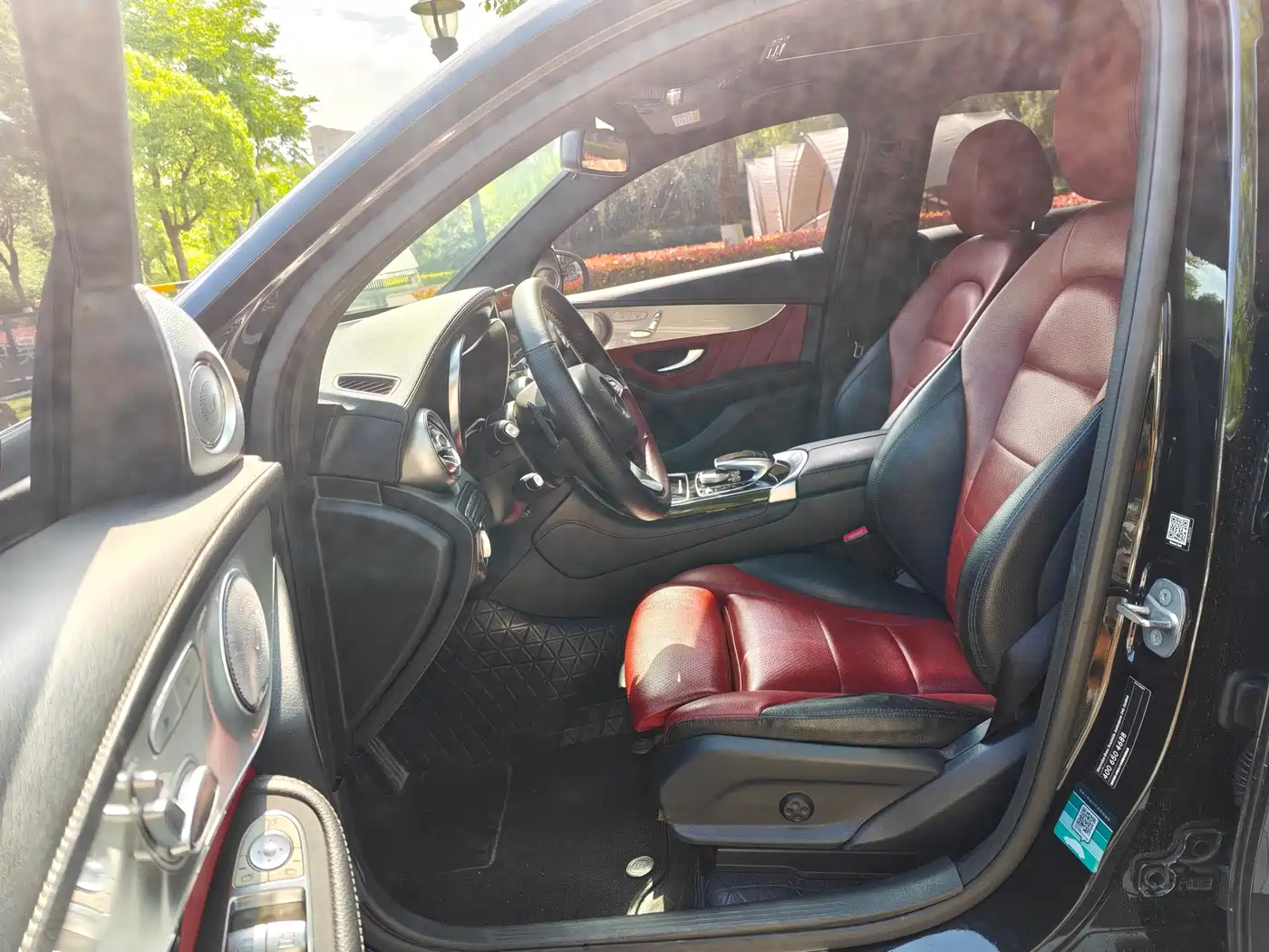 Mercedes-Benz GLC Coupe 2019 GLC 200 4MATIC Coupe SUV фото 10