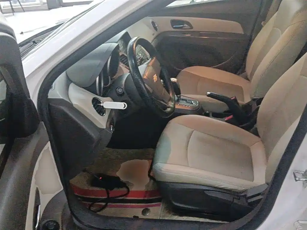 Chevrolet Cruze 2015 1.5L Classic SE AT фото 15