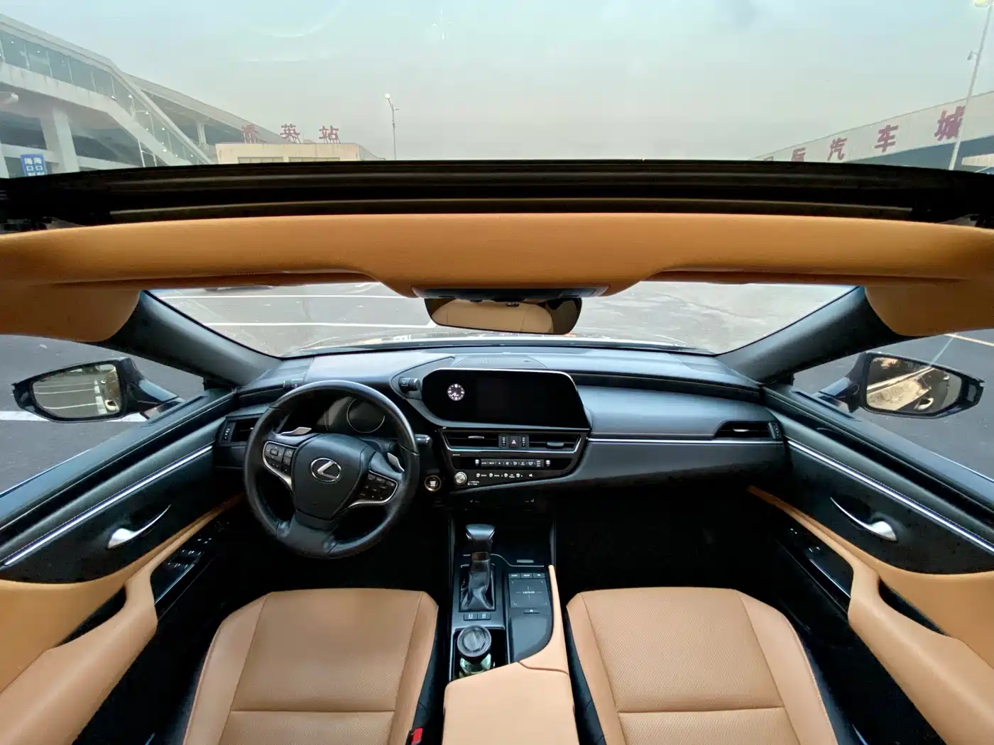 Lexus ES 2023 260 Excellence фото 8