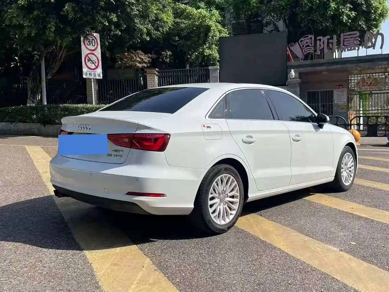 Audi A3 2016 Limousine 35 TFSI Leadership фото 15