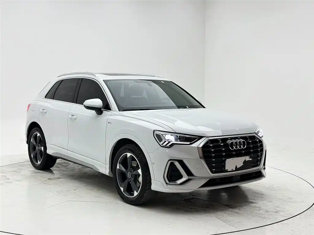 Audi Q3 2022 35 TFSI Fashion Dynamic фото 3