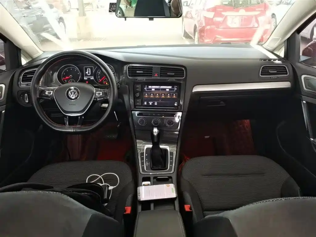 Volkswagen Golf 2019 1.6L Auto Comfort (China V) фото 10