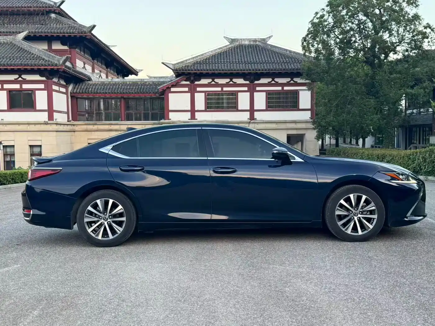 Lexus ES 2020 200 Excellence фото 4