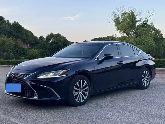Lexus ES 2020 200 Excellence