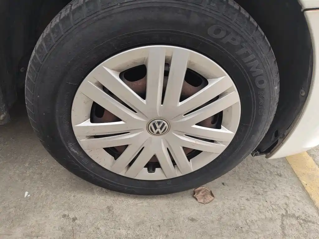 Volkswagen Polo 2016 1.4L Manual Trend фото 8