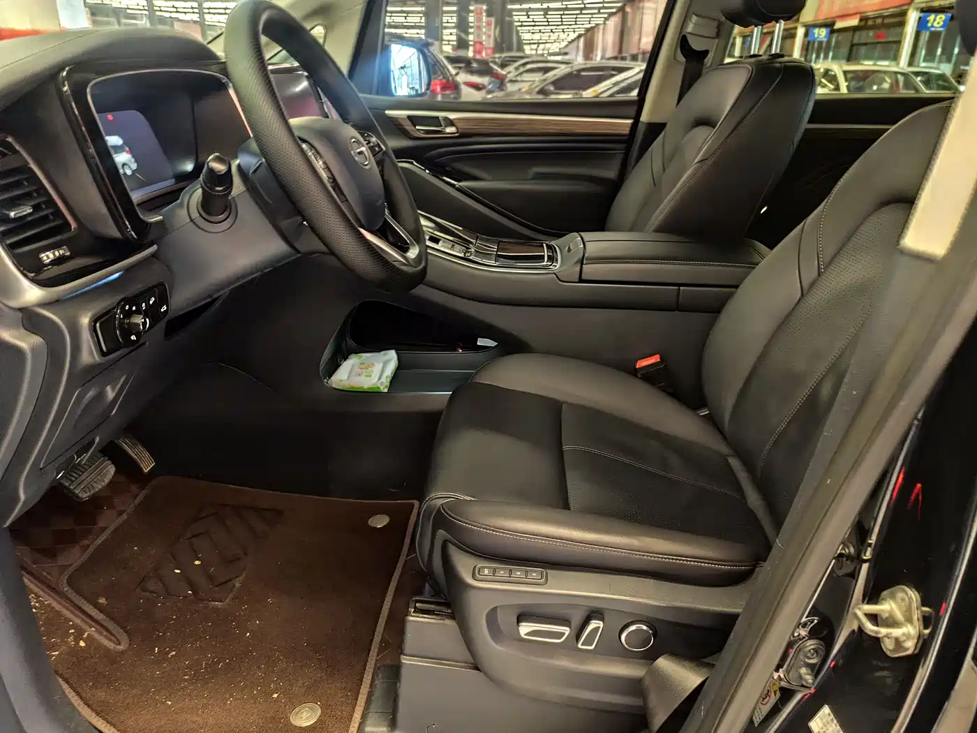 GAC Trumpchi Trumpchi M8 2021 Master Series 390T Ultimate Edition фото 7