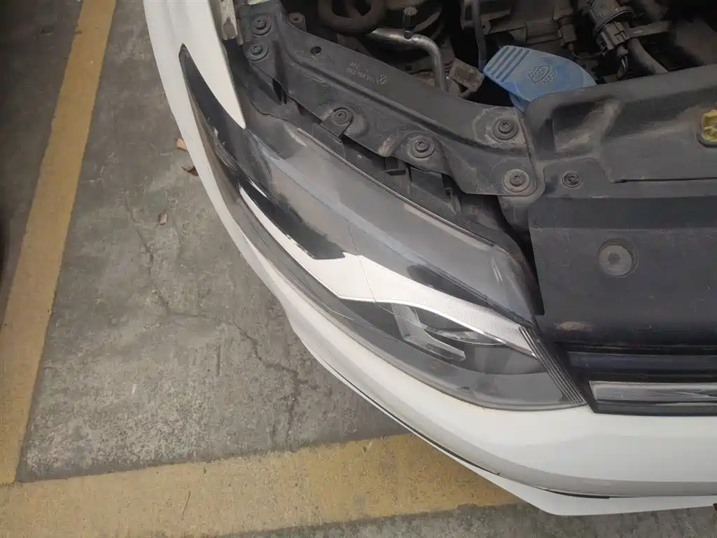Volkswagen Polo 2016 1.4L Manual Trend фото 7