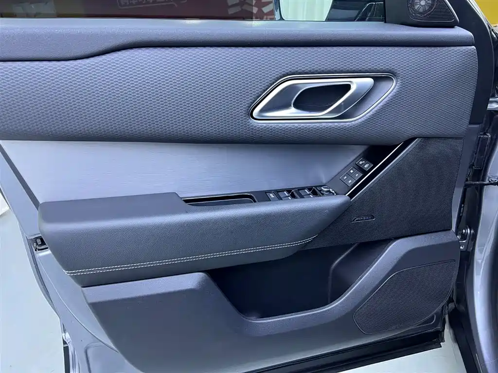 Land Rover Range Rover Velar 2020 P250 R-DYNAMIC S фото 16