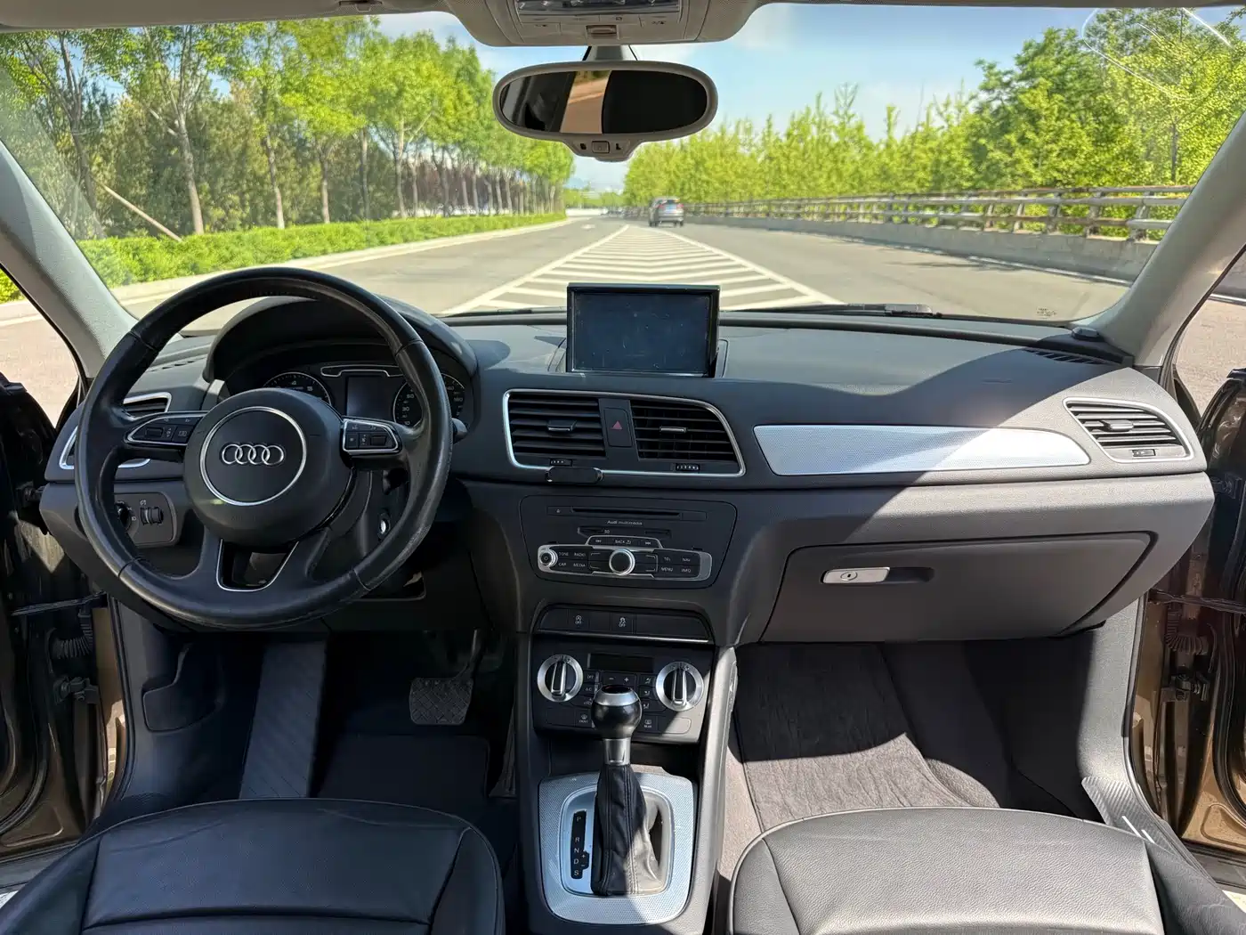 Audi Q3 2015 30 TFSI Comfort фото 6