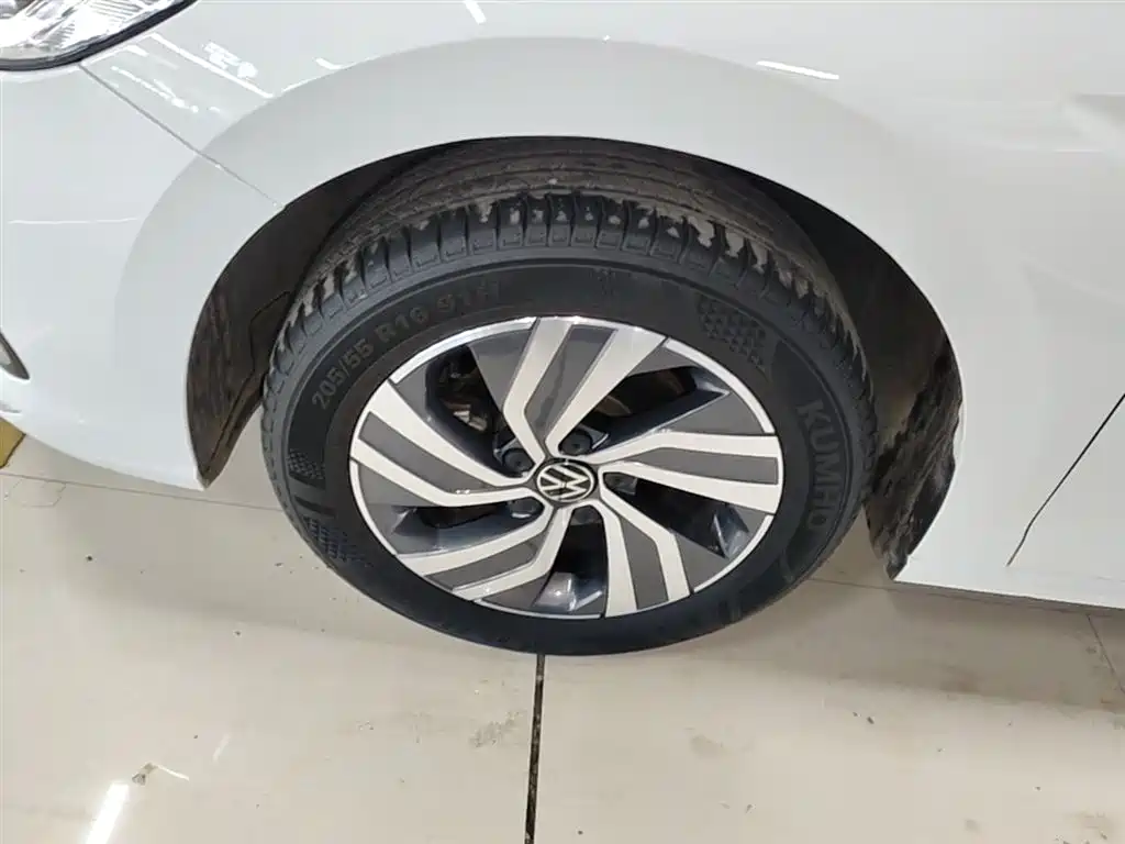 Volkswagen Bora 2023 200TSI DSG Yuexing Edition фото 23