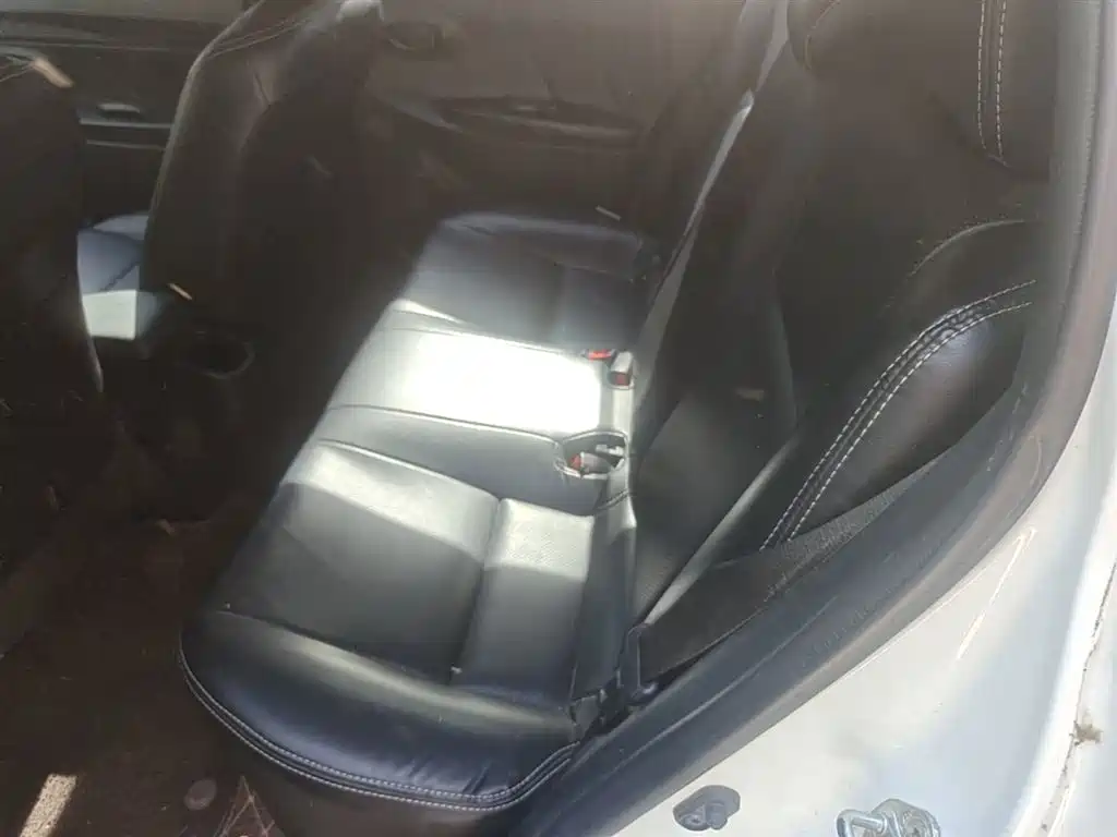 Toyota YARiS L Zhi Xuan 2019 1.5E CVT MeiDong Edition China VI фото 17