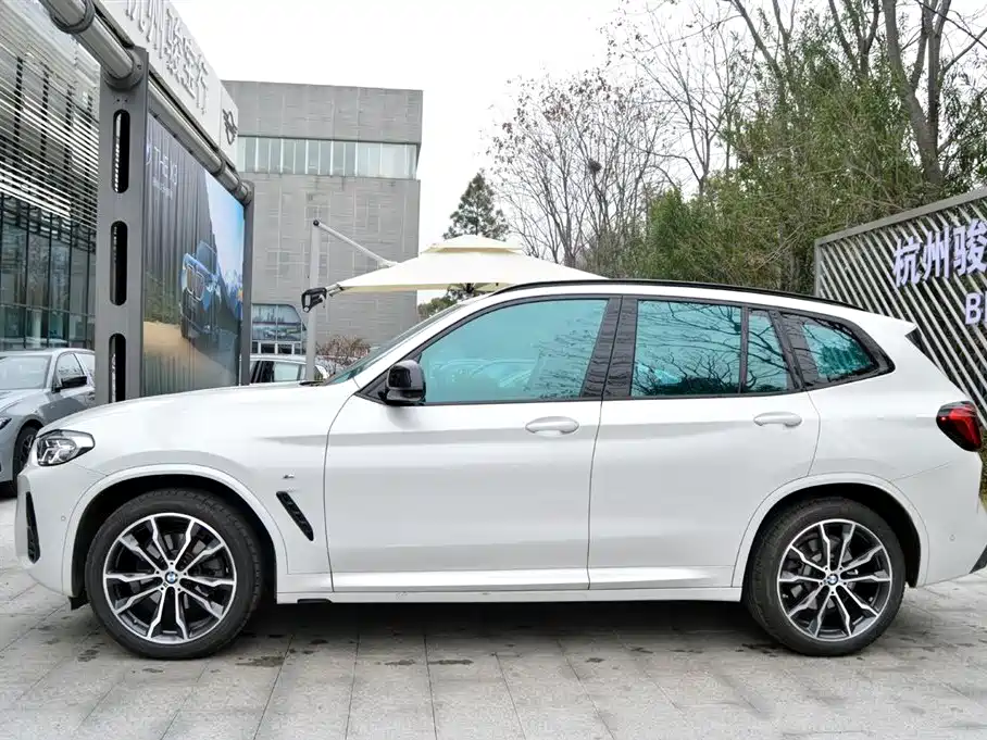 BMW X3 2023 xDrive30i Leading M Night Package фото 4