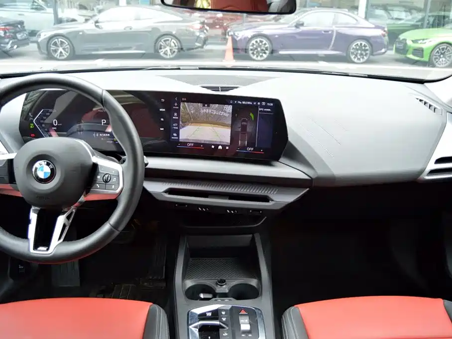BMW 2 Series 2025 225L M Sport Package фото 13