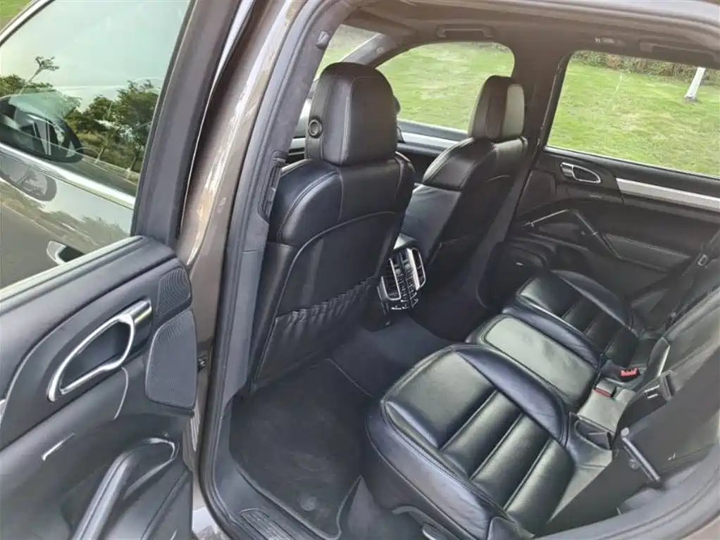 Porsche Cayenne 2011 Cayenne Turbo 4.8T фото 11