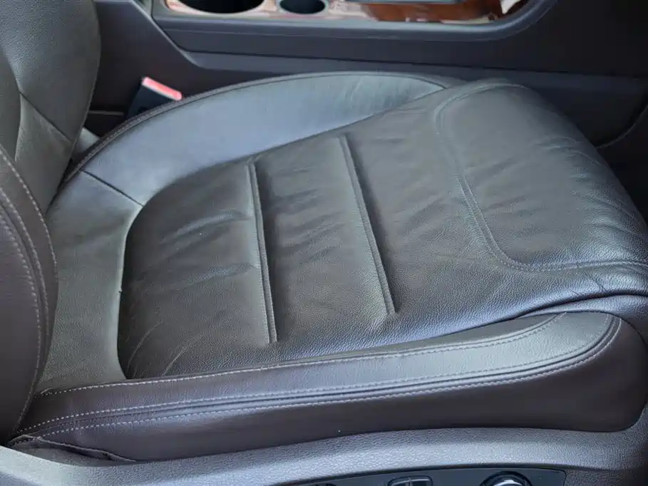 Volkswagen Touareg 2014 3.0TSI New Edge Edition фото 25