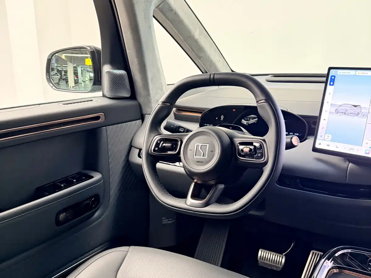 ZEEKR MIX 2025 2025 Smart Driving Edition