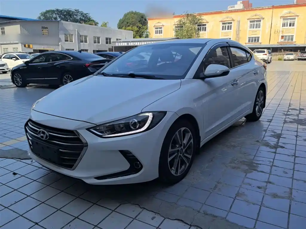 Hyundai Elantra 2016 Model 1.6L Automatic Smart Elite