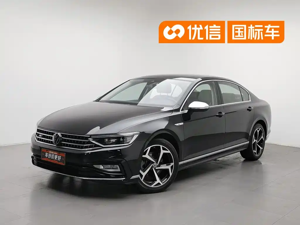 Volkswagen Magotan 2024 2023 Model 2 Million Commemorative Edition 330TSI DSG Luxury