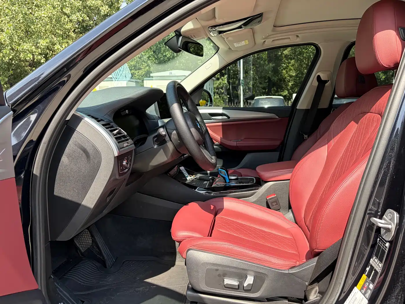 BMW iX3 2022 Innovation Leader фото 11