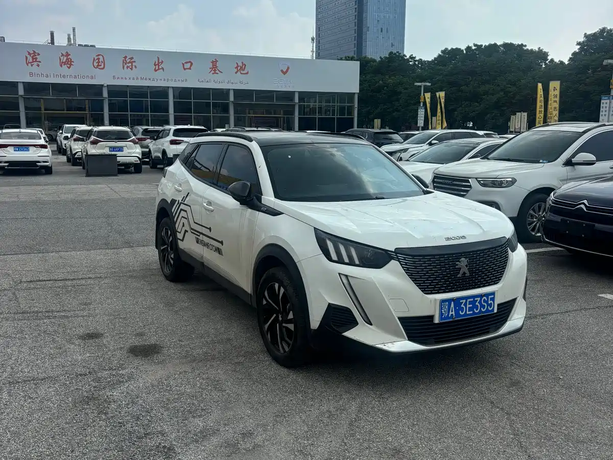 Peugeot 2008 2022 230THP THE ONE фото 3