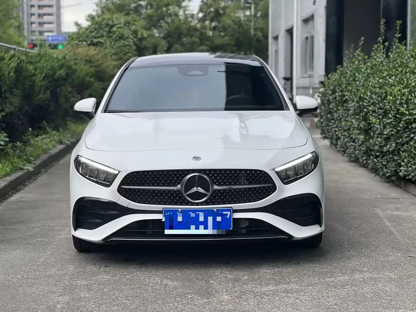 Mercedes-Benz A-Class 2024 A 200 L Fashion Edition фото 2