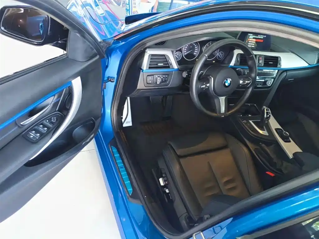 BMW 3 Series 2018 320i M Sport Package фото 16