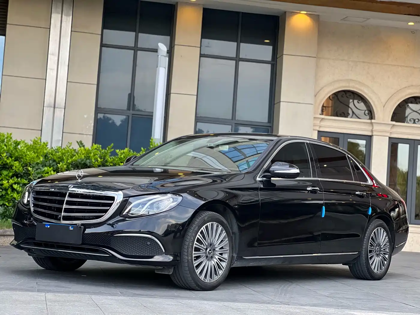 Mercedes-Benz E-Class 2017 E 300 L Luxury